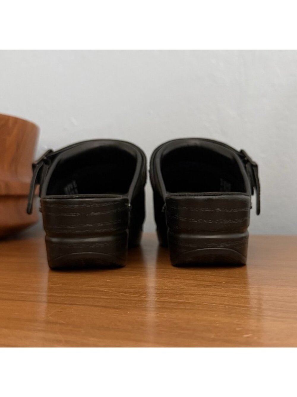 Dansko Ingrid Women's Clogs Open Back Black Oiled Leather Size 38 Comfort - Picture 5 of 12